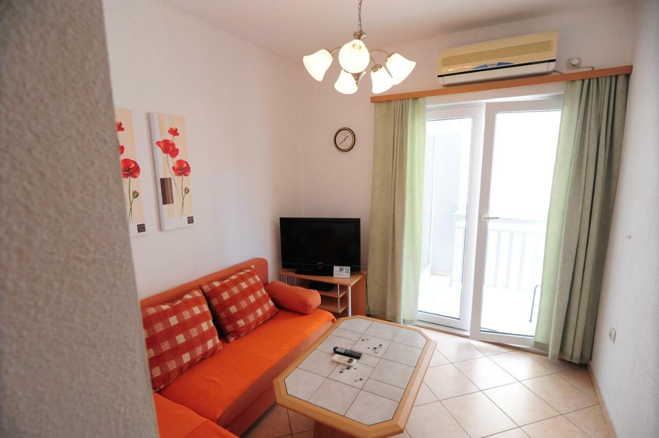 Apartments Knezevic Makarska Esterno foto