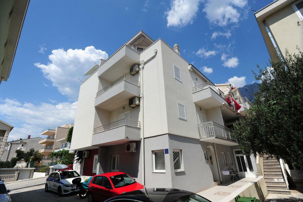 Apartments Knezevic Makarska Esterno foto