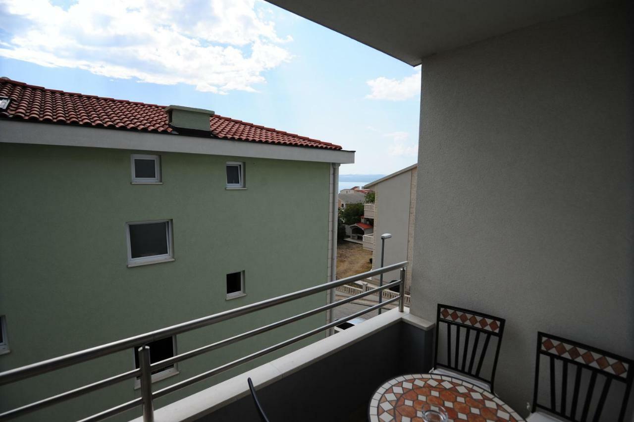 Apartments Knezevic Makarska Esterno foto